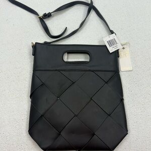 Urban Expressions Black Woven Shoulder Bag 🖤✨